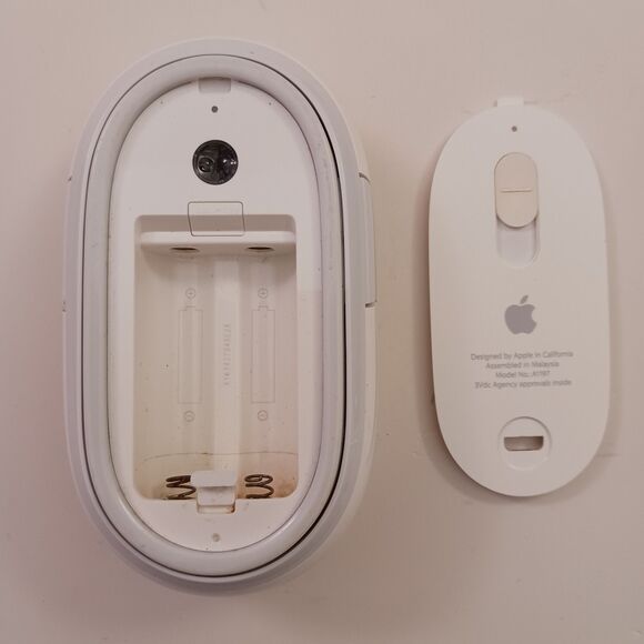 Apple Magic Mouse White Bluetooth Wireless A1197 - Picture 8 of 8